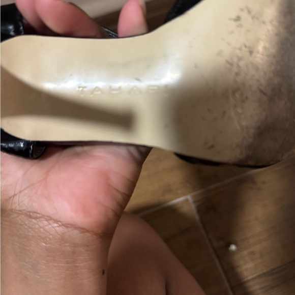 Tahari Black Patent Leather Strappy Heels – Size 7.5 - Picture 4 of 7